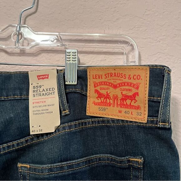 NWT. Levi’s Blue Jeans. Brand New with Tags. 559 Relaxed Straight. - Picture 8 of 9